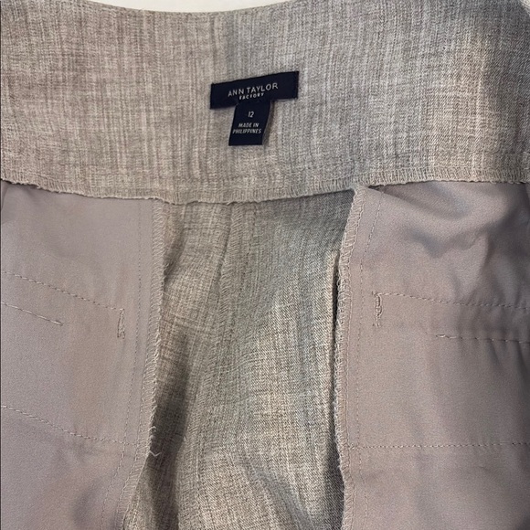 Ann Taylor Women’s Light Gray Suit Separates, size 10 blazer, size 12 pants - Picture 7 of 12